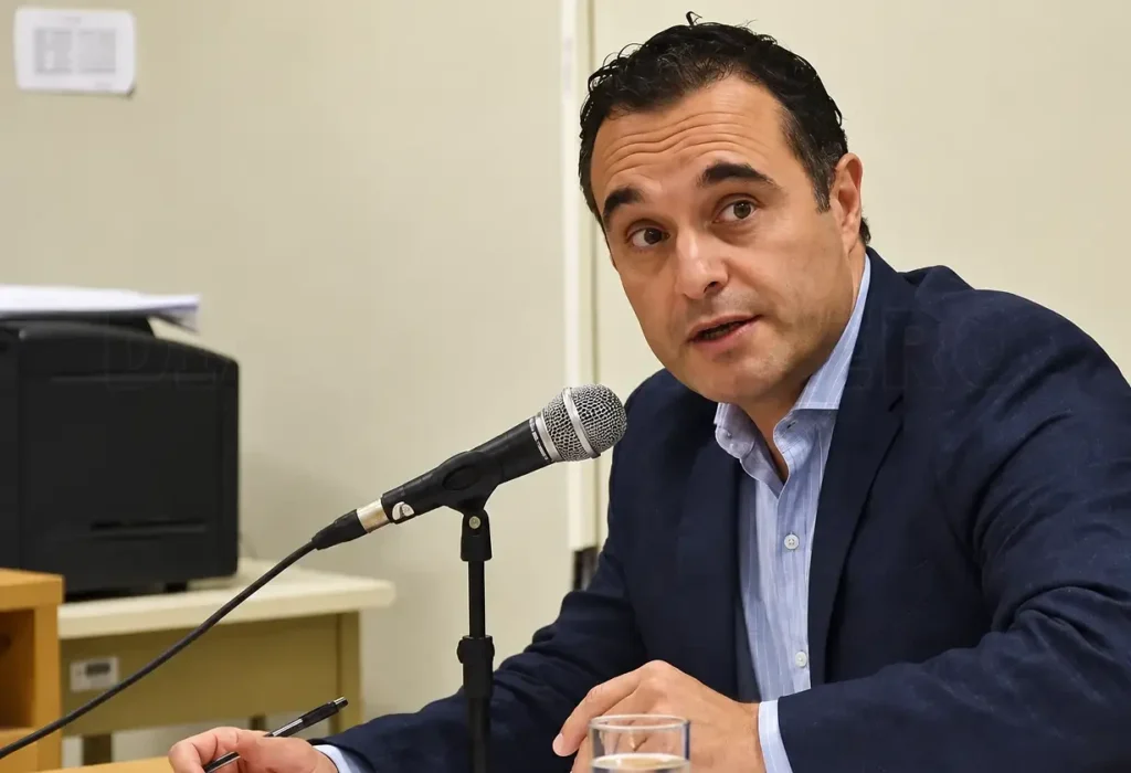 Condenaron a prisión efectiva a un hombre por golpear a su expareja