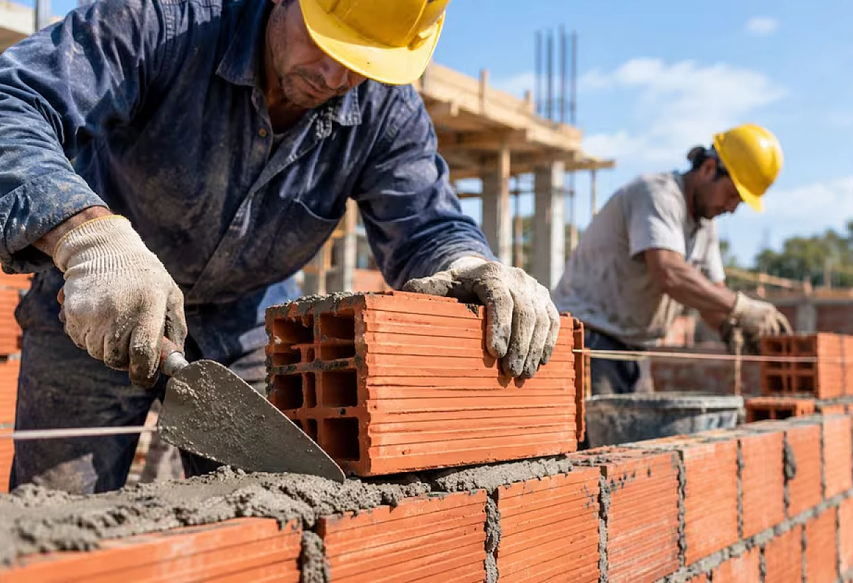 Créditos para construcción de hasta  millones