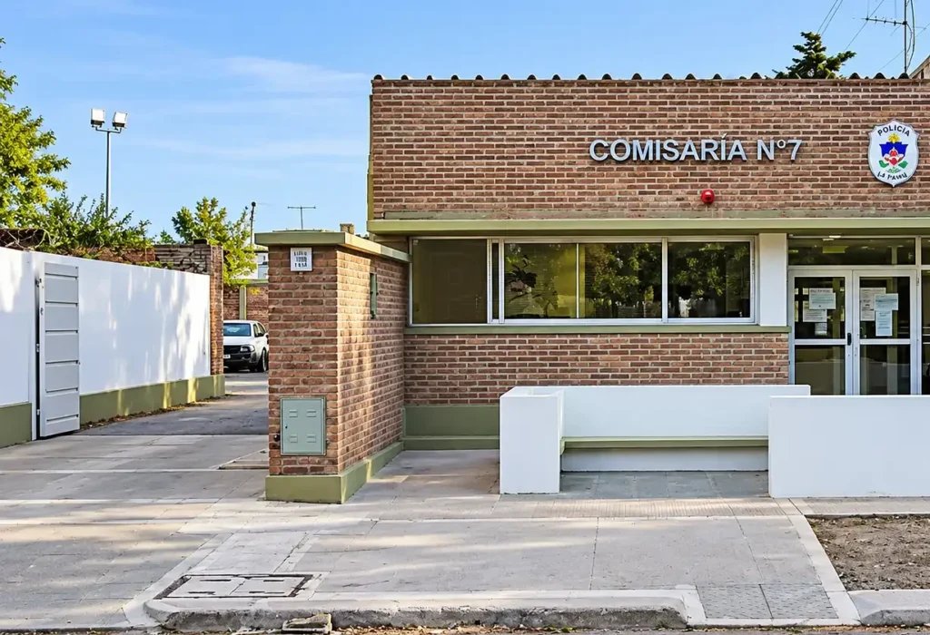 Detuvieron a un hombre por agredir a un niño trans