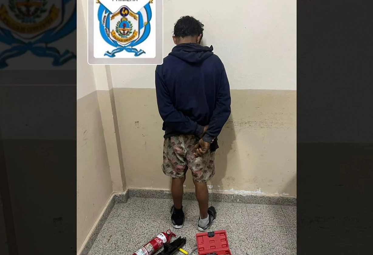 Detuvieron a un hombre tras robar un auto en Corrientes