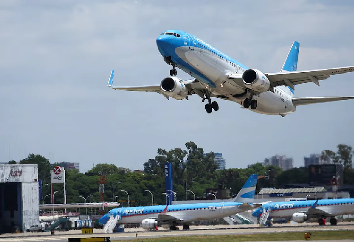 Embargos en EE.UU. por la deuda de Aerolíneas