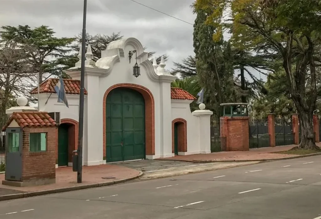 Olivosgate: denuncian irregularidades en contrataciones