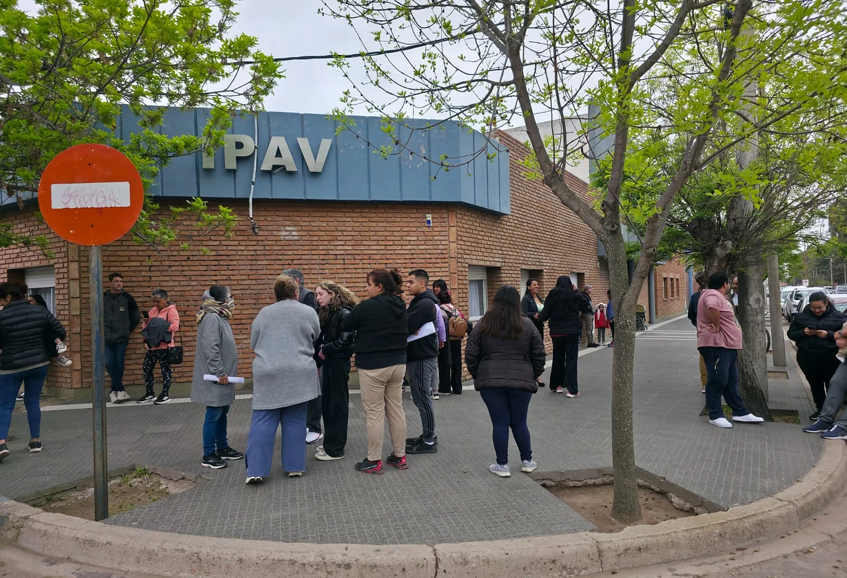 Riboyra defendió el sorteo de viviendas del IPAV