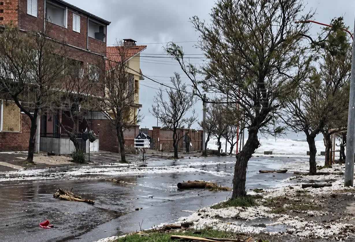 Temporal en Monte Hermoso y Pehuen Co