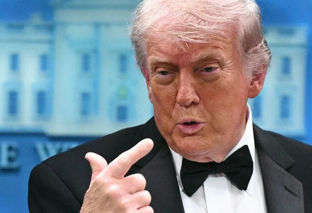 Trump, cuestionado por anuncios con fondos públicos