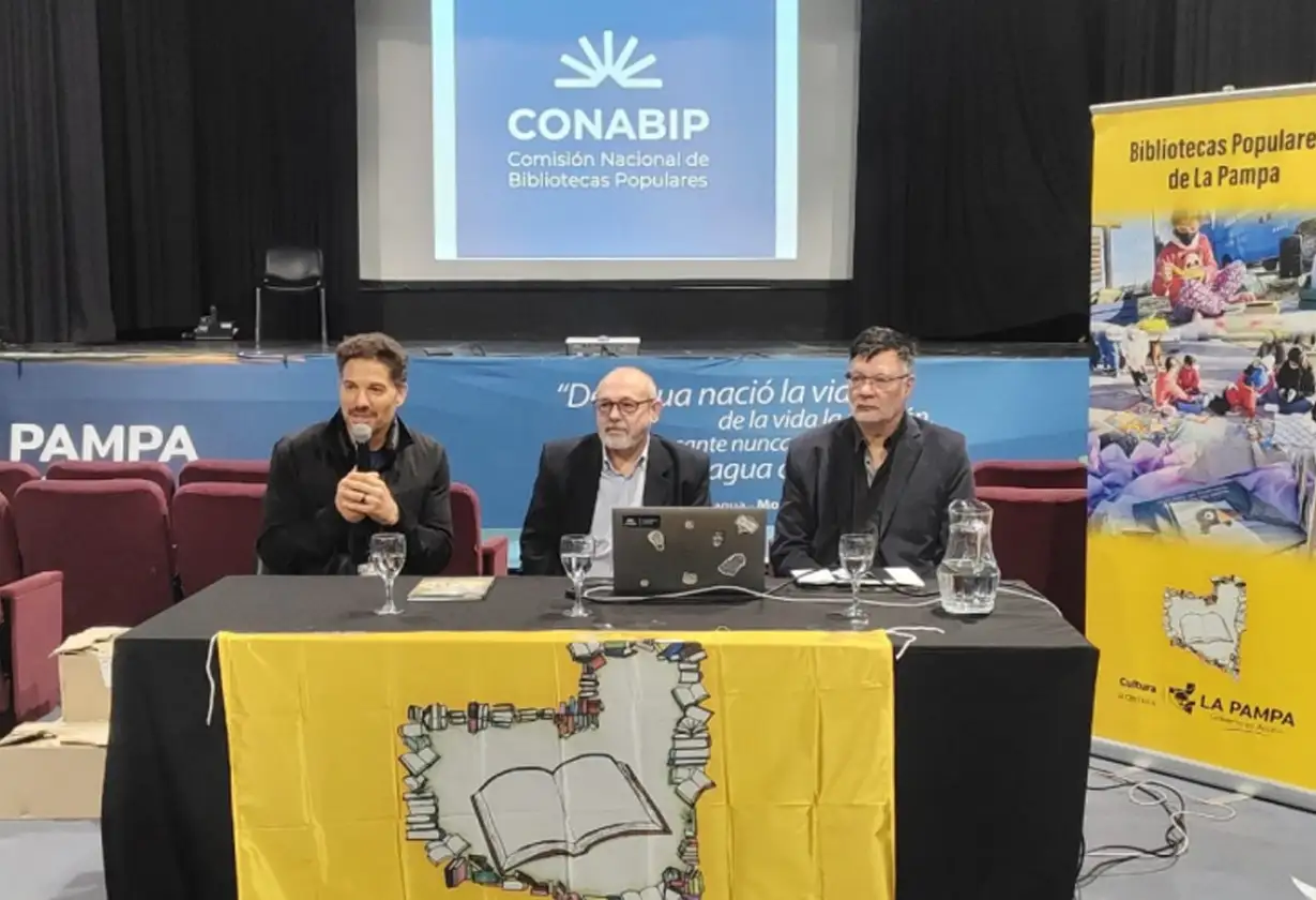 CONABIP-Charla-Feria-Libro