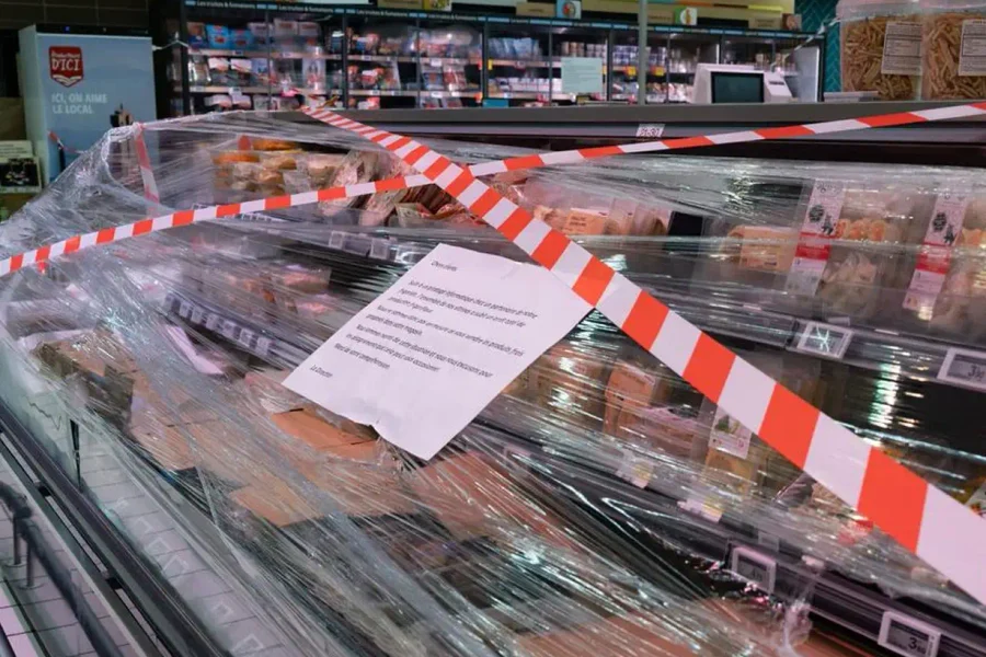 Ciberataque obliga a supermercados de Francia a tirar comida