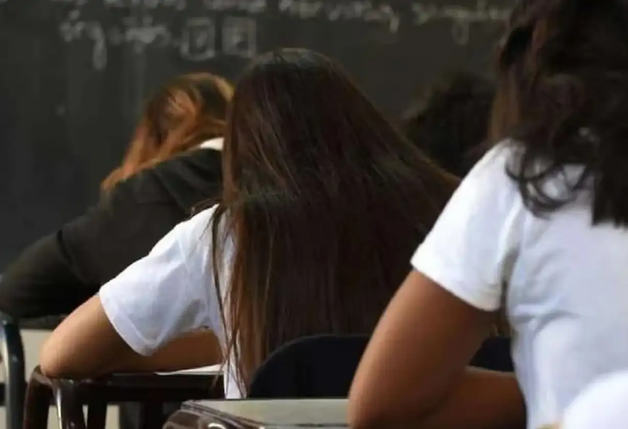 Argentina-Educación-Adolescentes