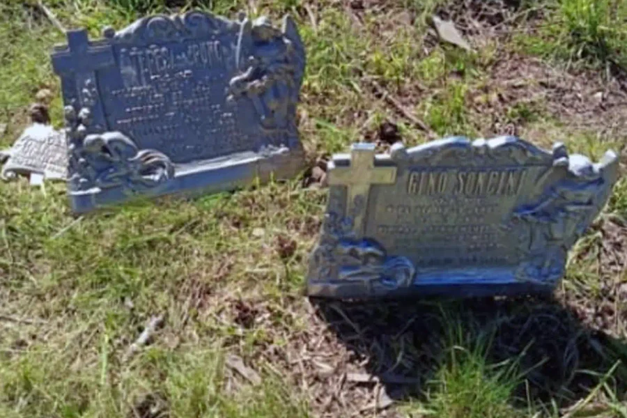 Eduardo Castex: demoraron a una pareja por sustraer placas del cementerio