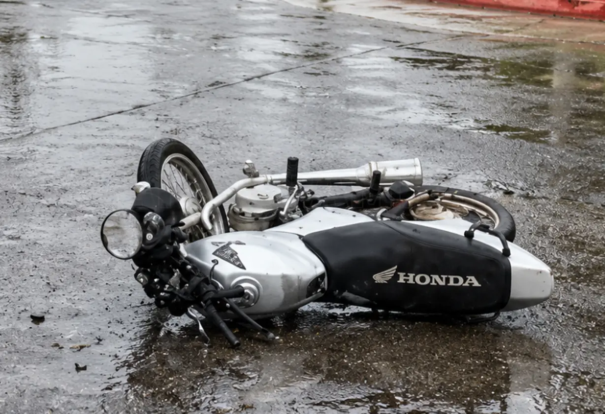 accidente-en-eduardo-castex-un-motociclista-fue-hospitalizado