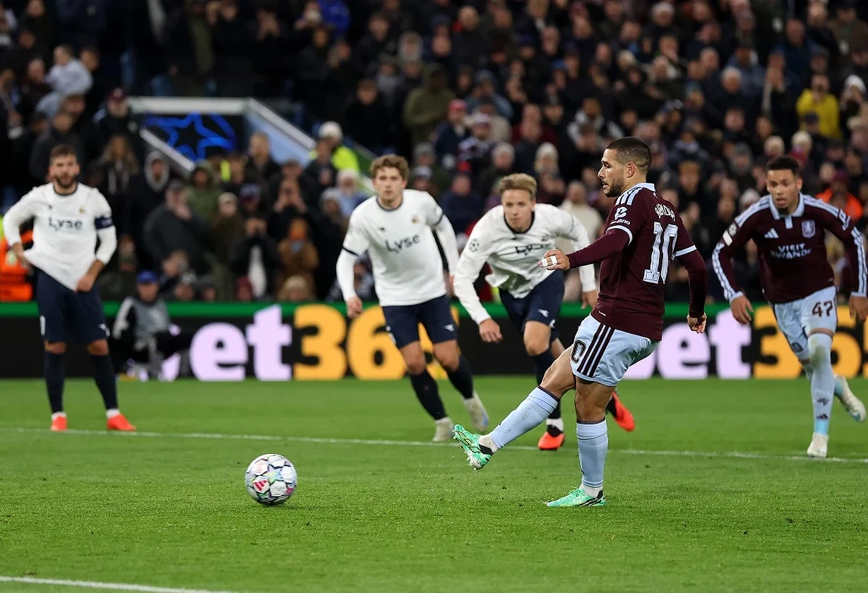Aston Villa lidera en Champions tras vencer al Viking