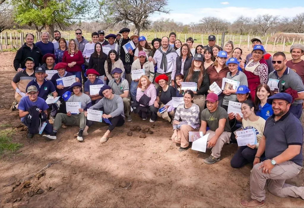 Capacitación sobre manejo ganadero en Victorica