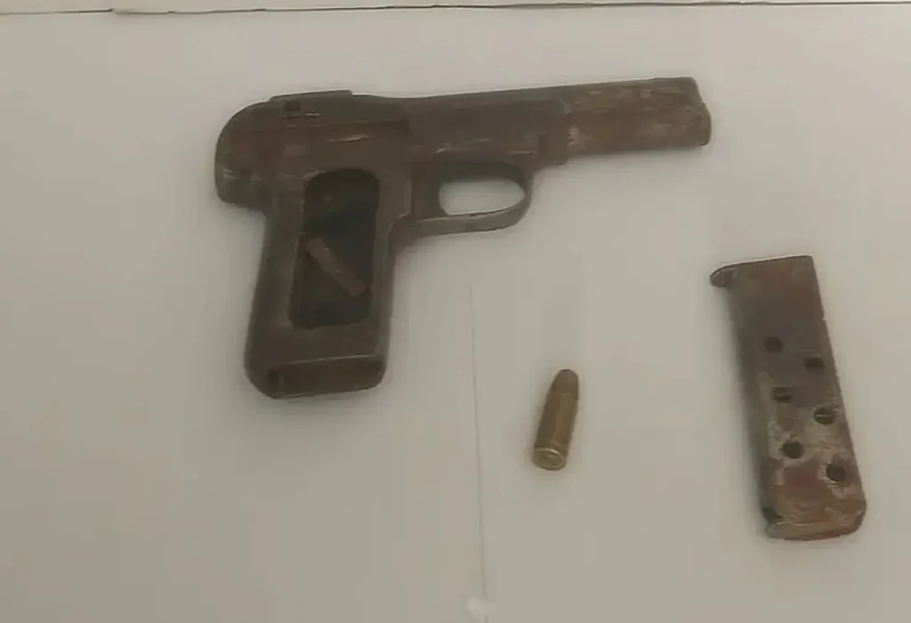Carmen de Patagones: estudiante llevó un arma a la escuela