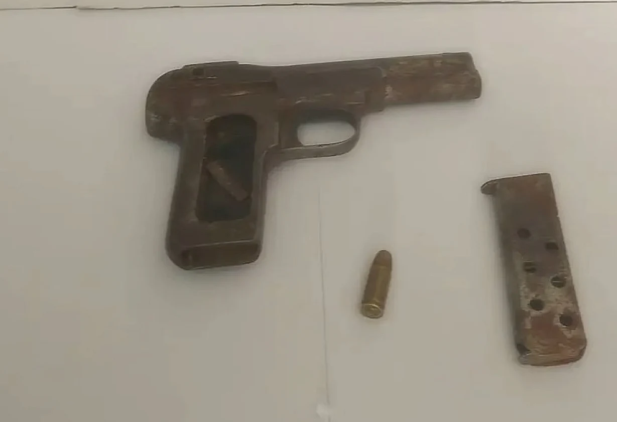 Carmen de Patagones: estudiante llevó un arma a la escuela