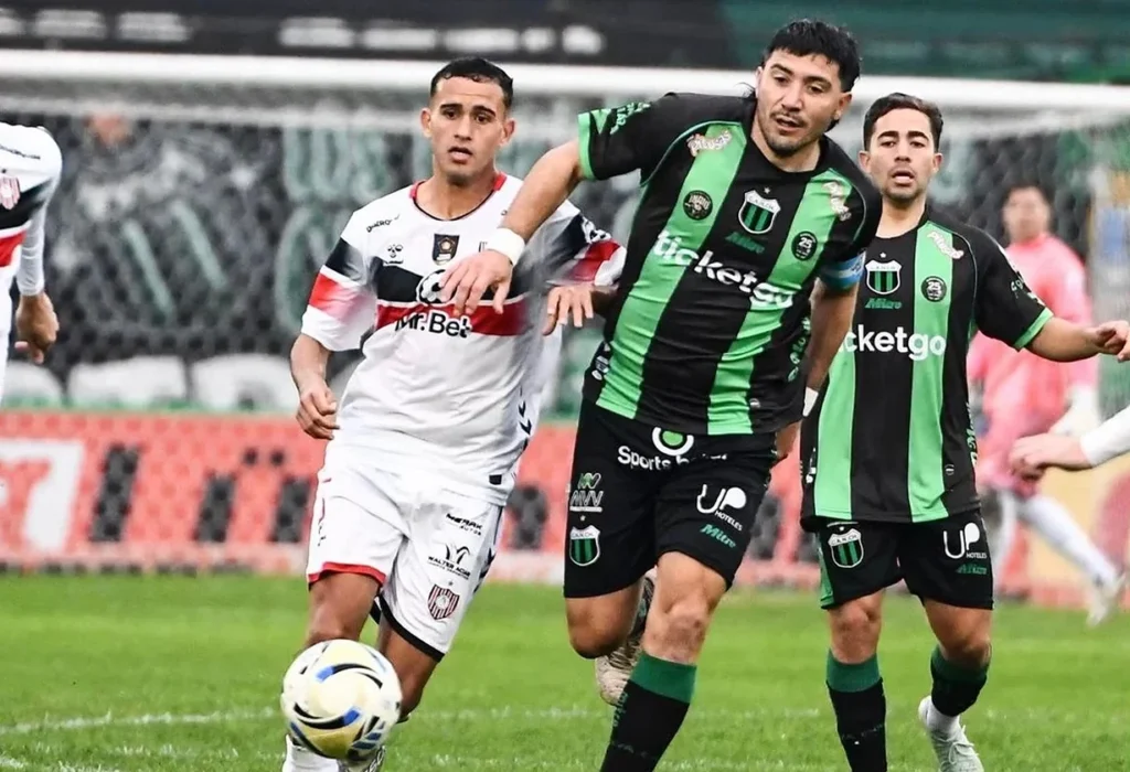 Chacarita y Chicago luchan por evitar el descenso
