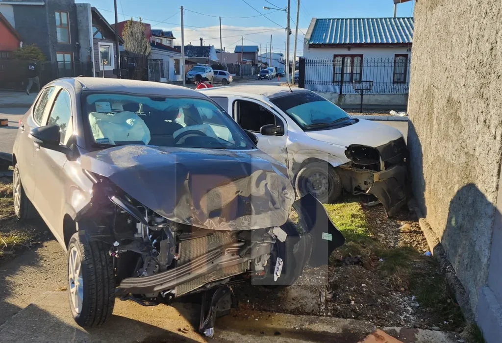 Choque en Ushuaia dejó herida a una conductora