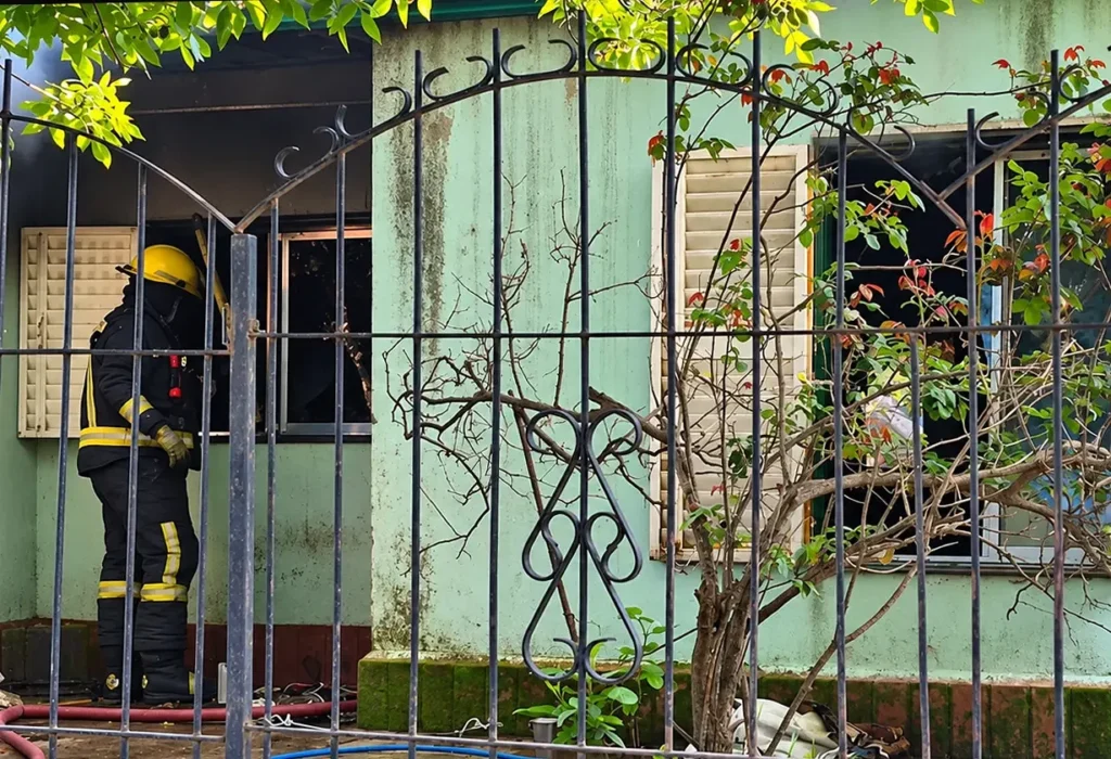 Demoran a una joven por incendiar una casa en Santa Rosa