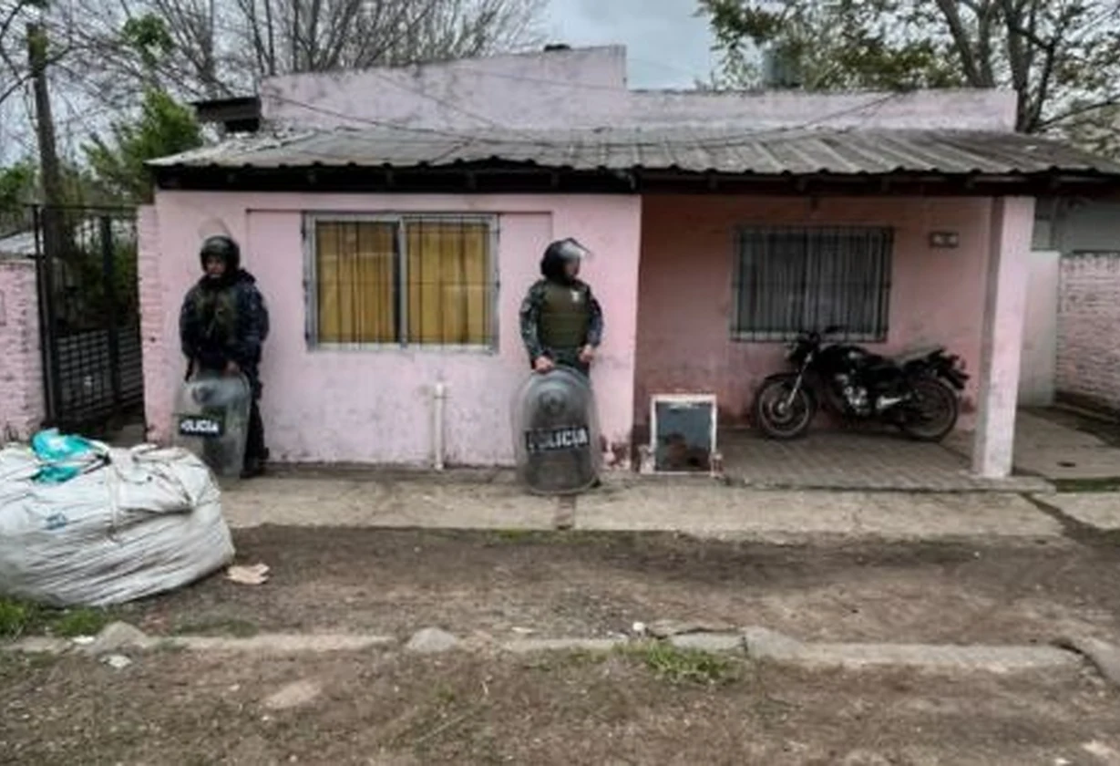 Detuvieron a un hombre acusado de raptar y abusar de su ex pareja