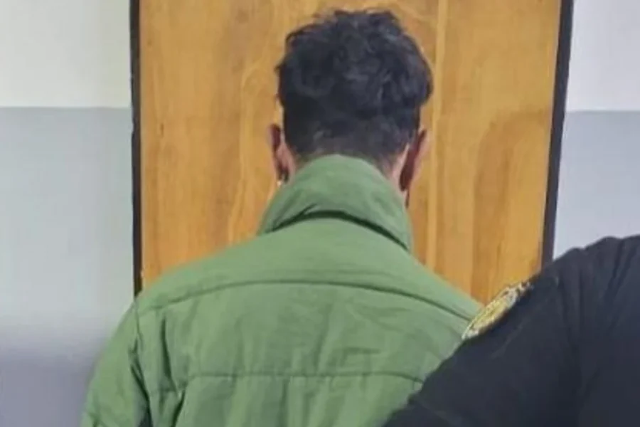 Detuvieron a un hombre por robar carne en un supermercado