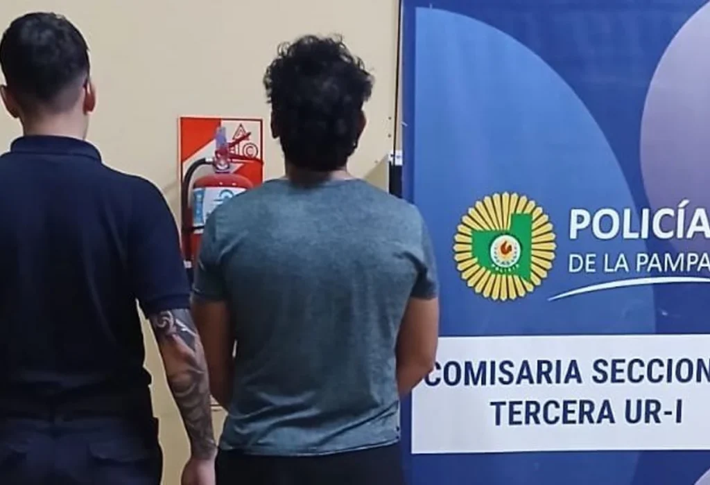 Detuvieron a un hombre por robar cuatro perfumes