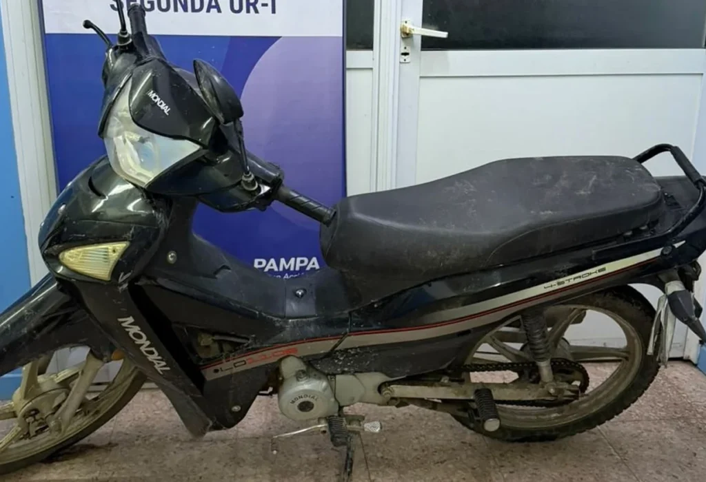 Detuvieron a un hombre por robar una motocicleta