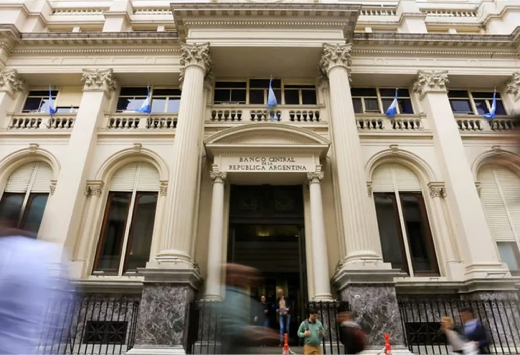 El BCRA tiene 15 días para informar sobre el oro