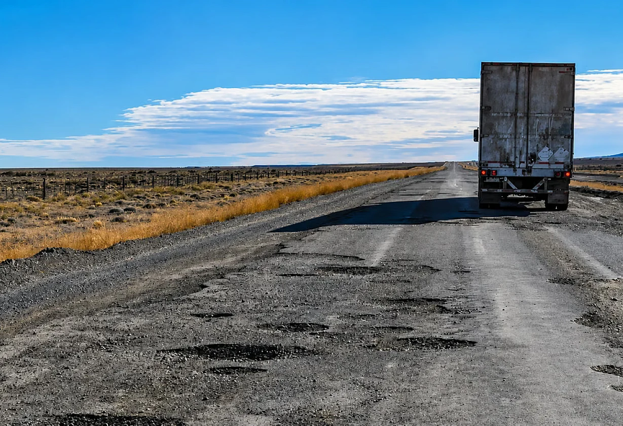 Fondos viales e hídricos: el dinero no llega a las obras