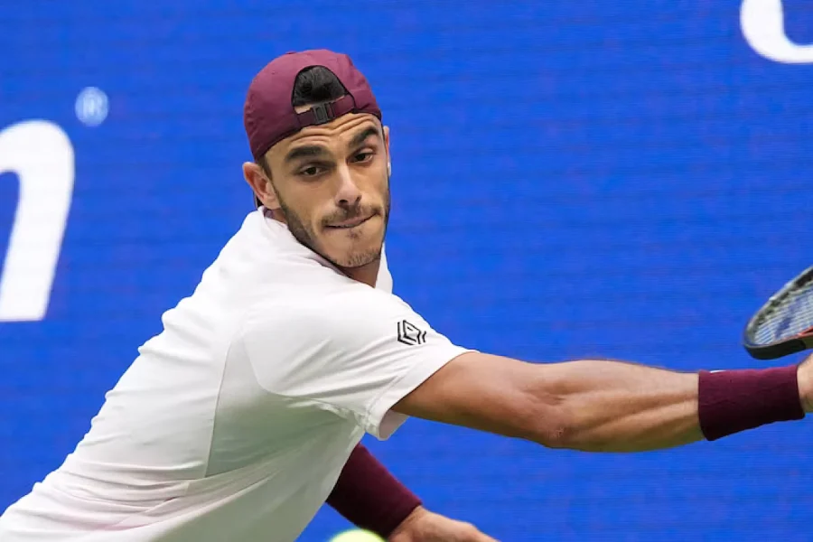Francisco Cerúndolo busca las semifinales en Bruselas