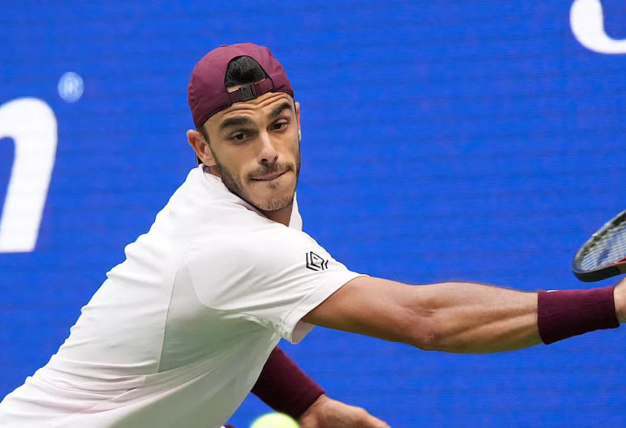 Francisco Cerúndolo busca las semifinales en Bruselas