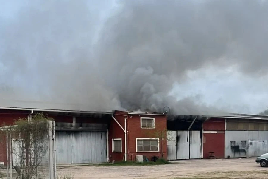 Incendio en un taller de Santa Rosa