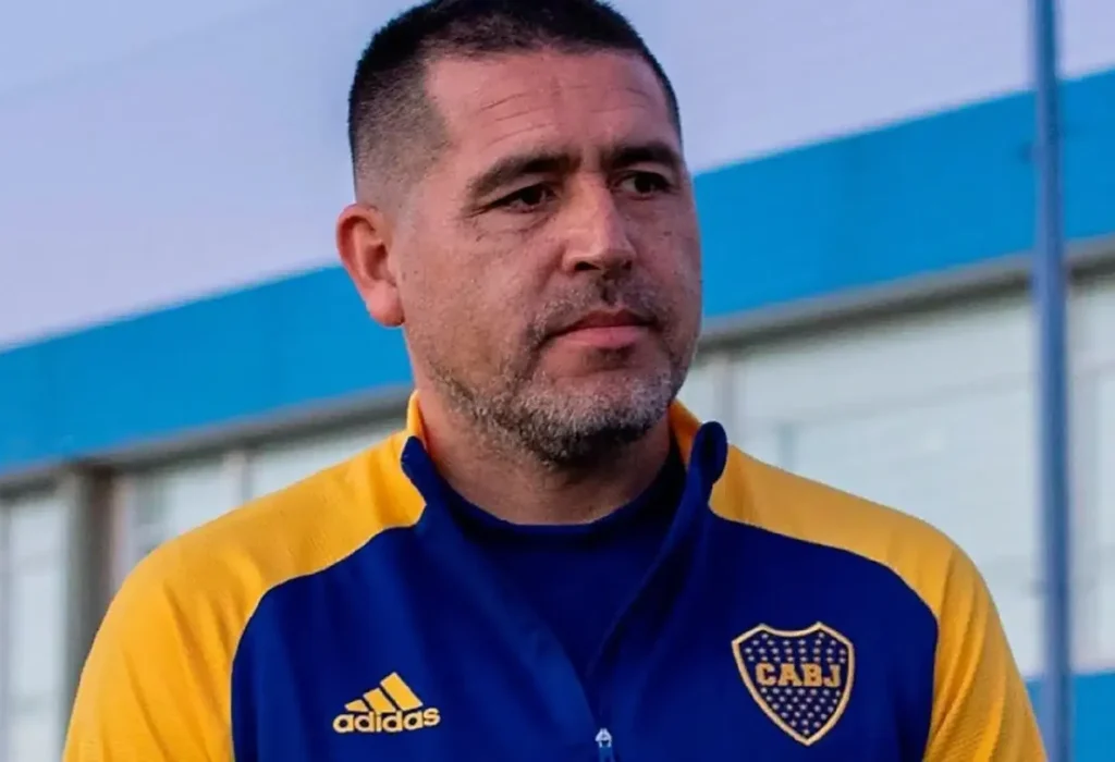 Lozano será titular en Boca ante Vasco da Gama