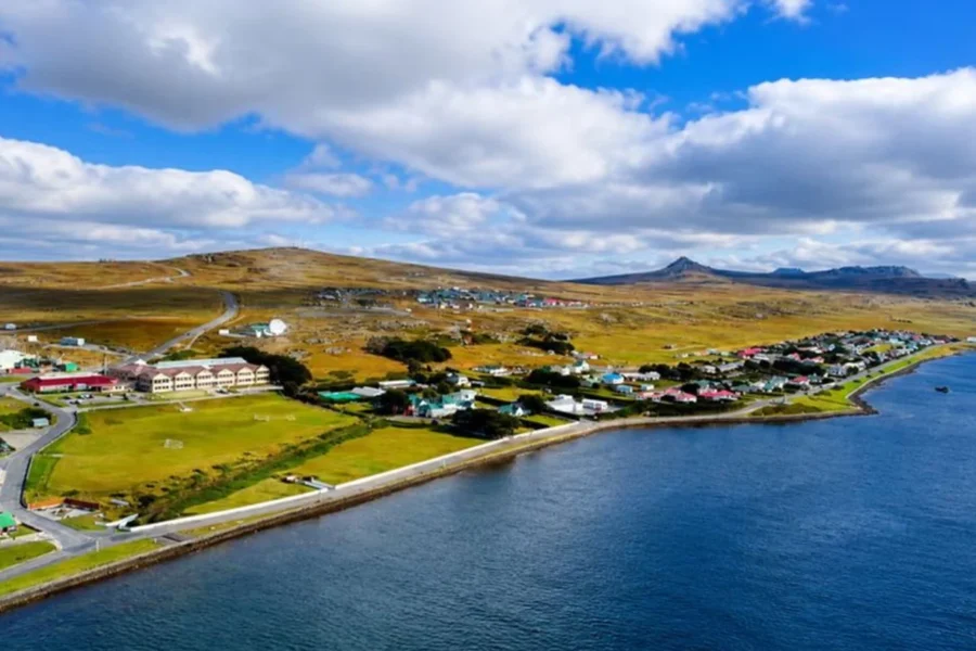 Malvinas: dictamen para la Ley de Defensa de la Soberanía