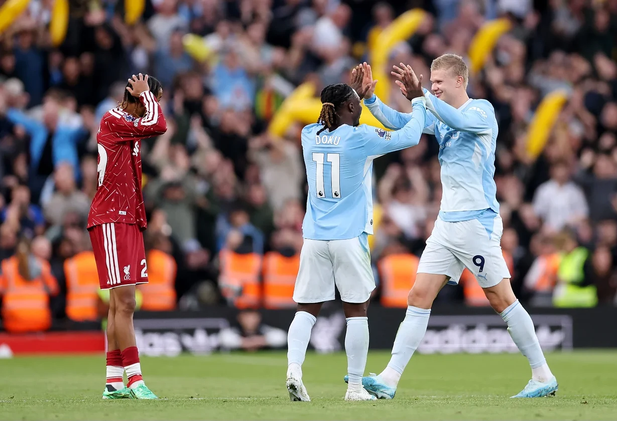 Manchester City goleó a Liverpool en Anfield