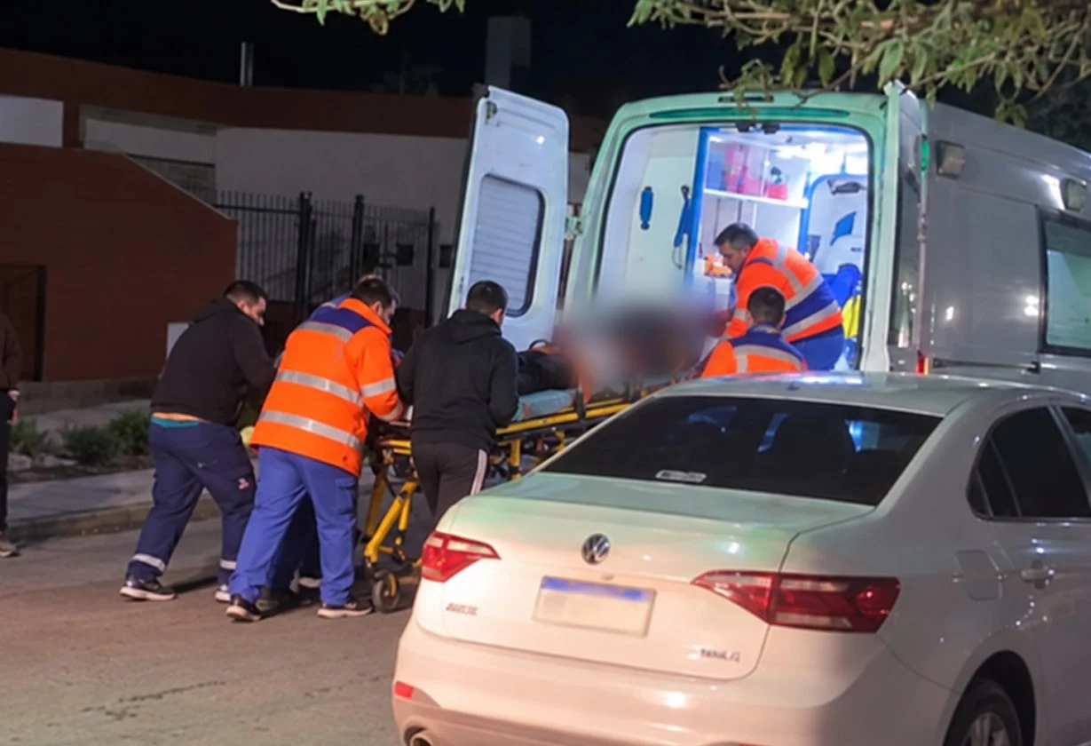 Motociclista chocó contra un auto en Eduardo Castex