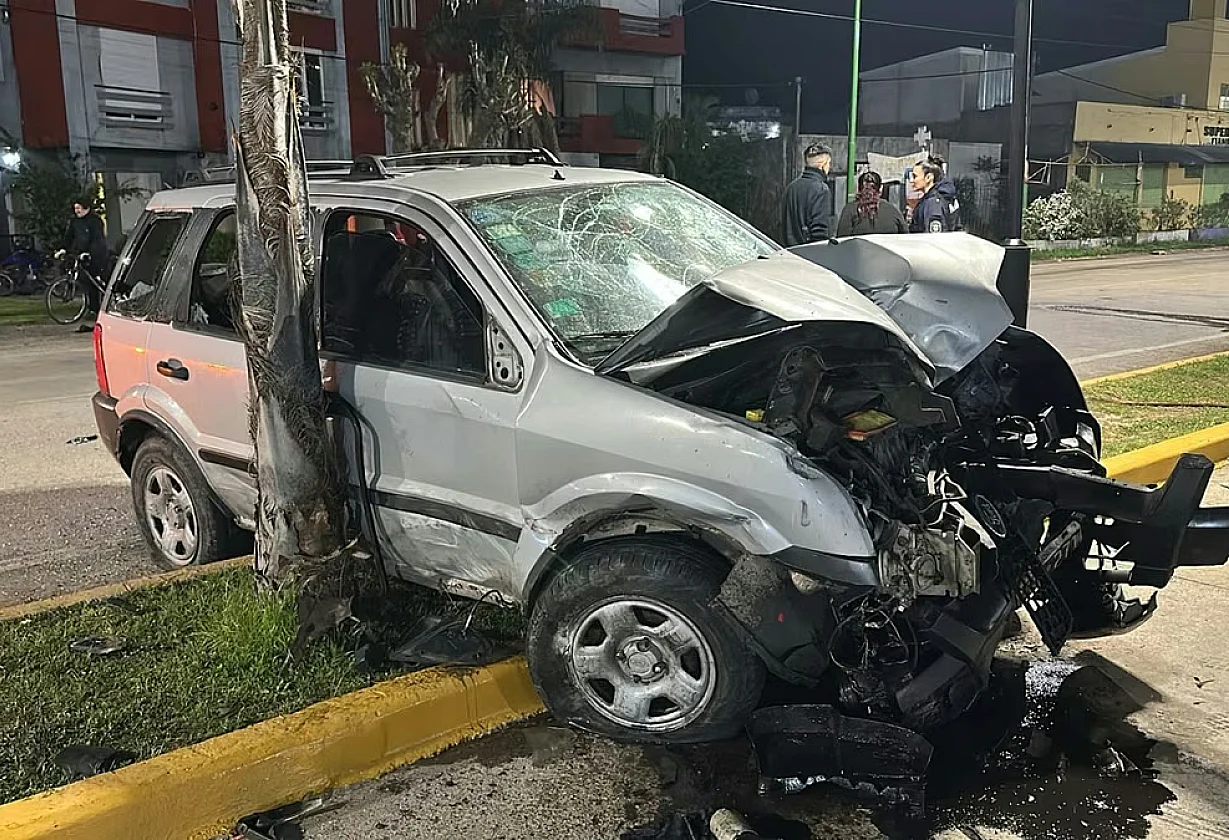 Murió un bebé en un choque múltiple en Punta Lara