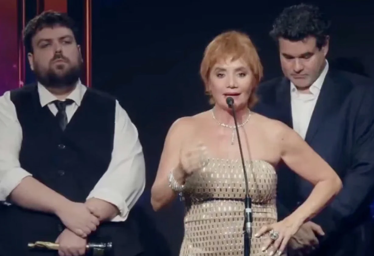 Nancy Pazos cuestionó a Javier Milei en los Martín Fierro