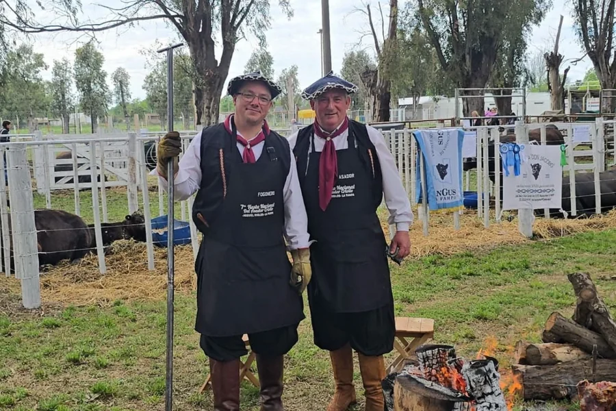 Pareja de Ingeniero Luiggi ganó la Expo Castex