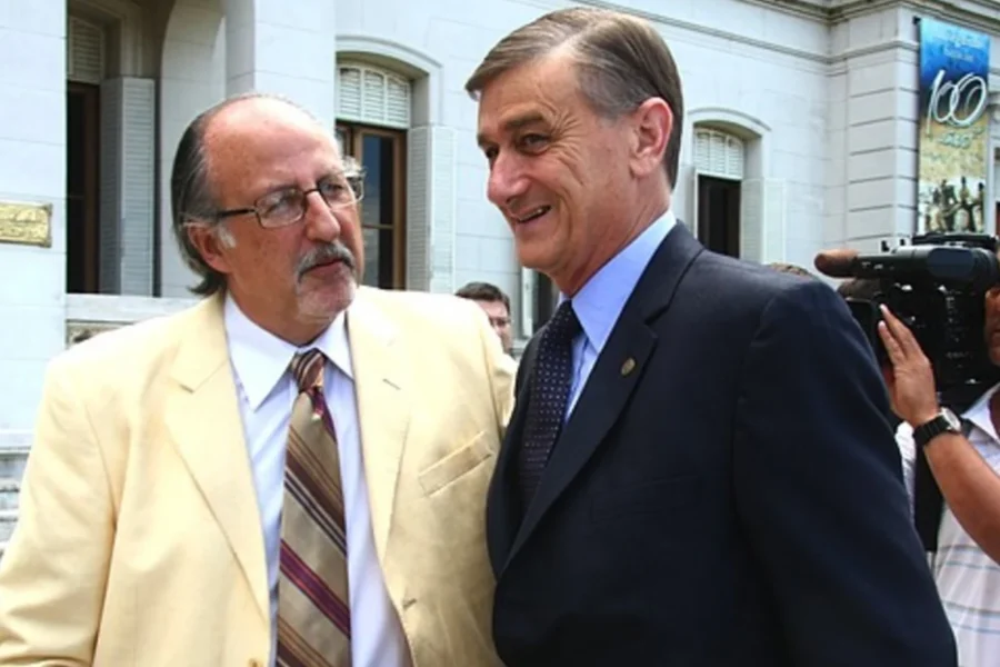 Pilay: ahorristas apuntan a vínculos políticos y judiciales