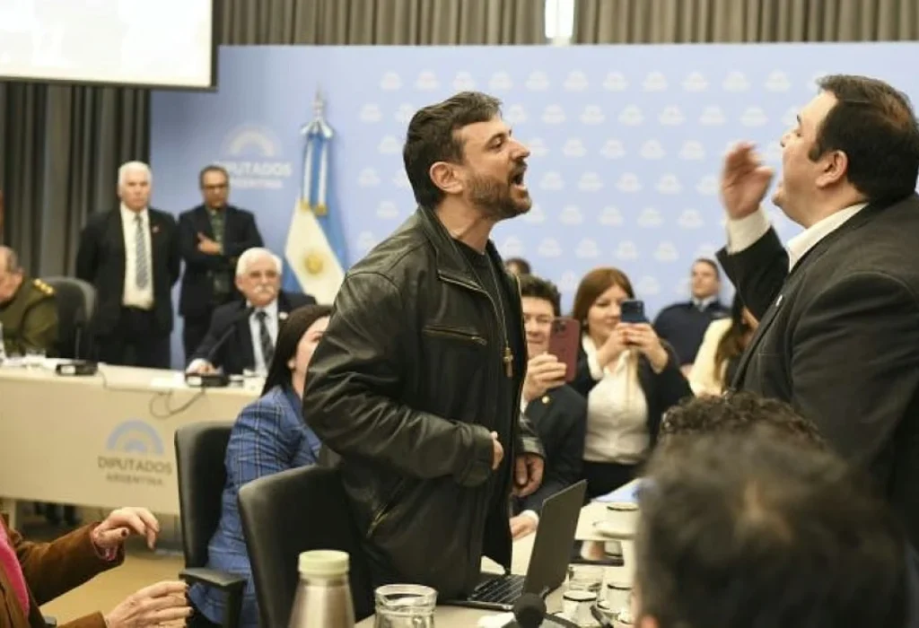 Proponen expulsar a Juan Grabois de Diputados