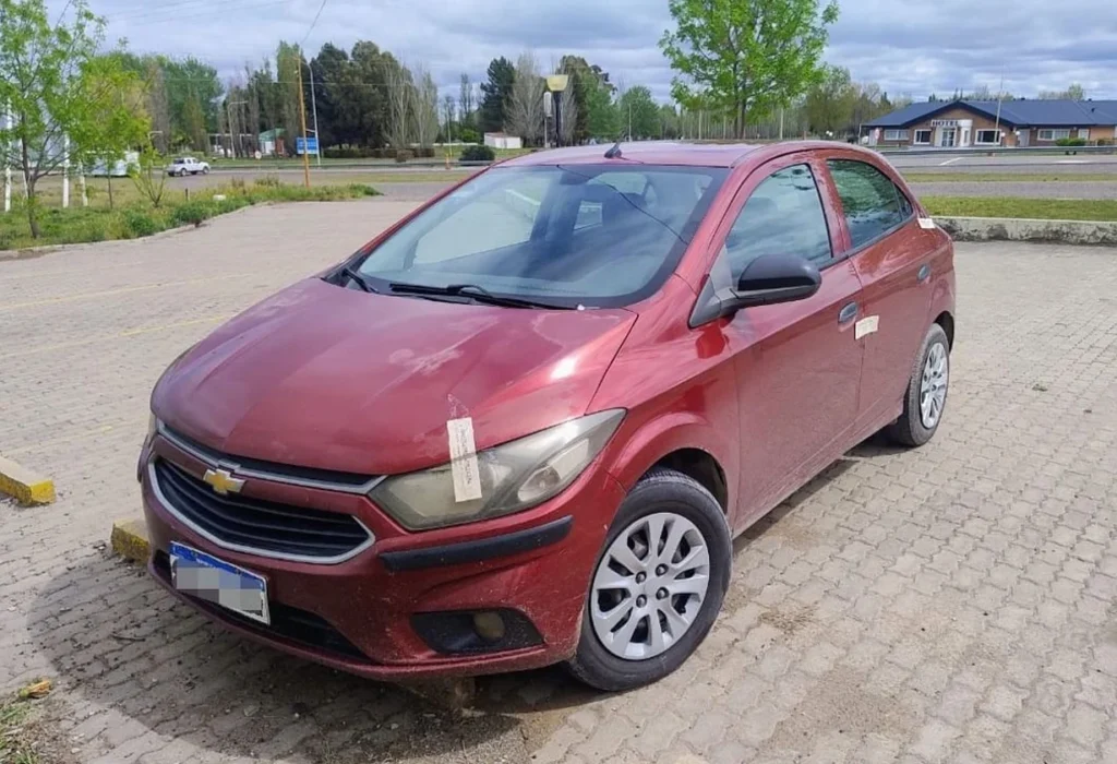 Recuperan un auto robado en Casa de Piedra