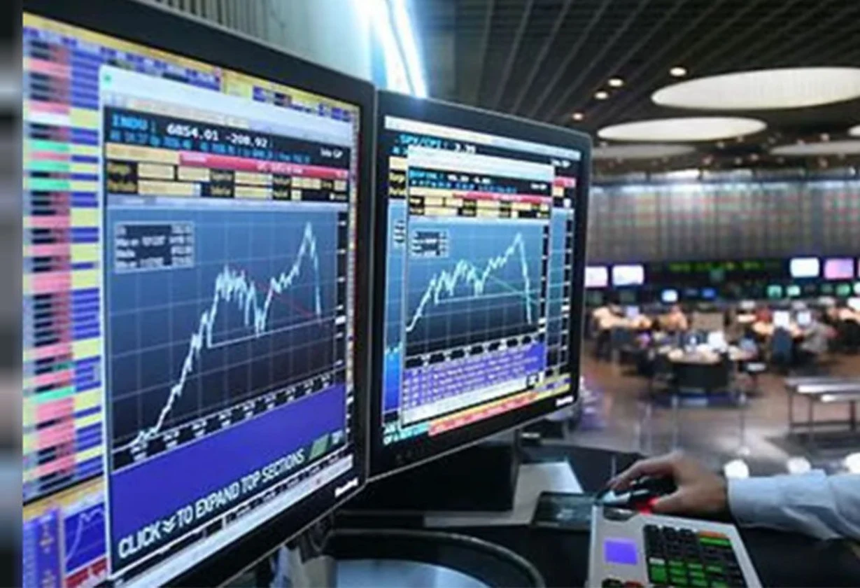 Riesgo país argentino subió a 648 puntos