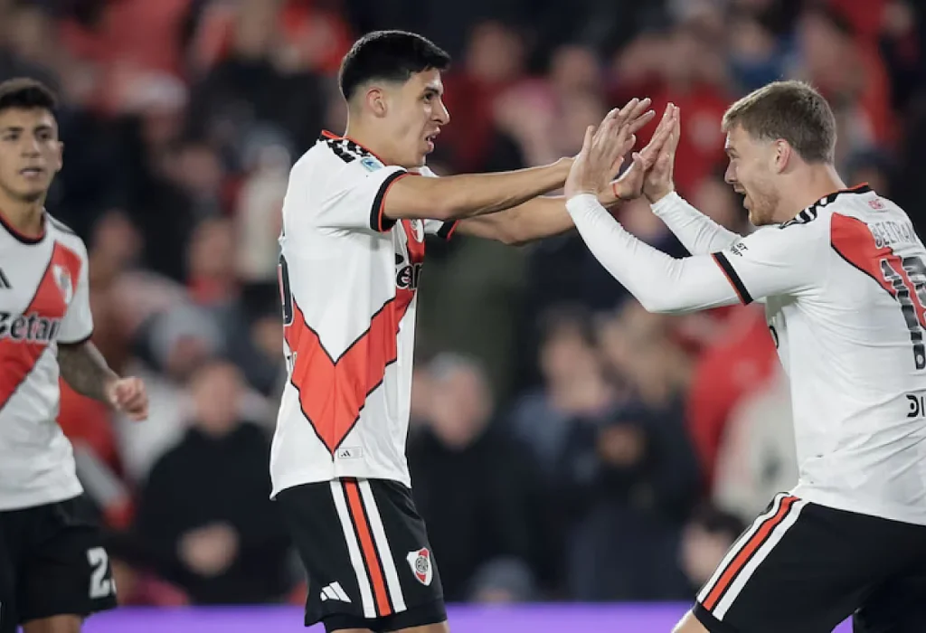 River busca los playoffs ante Estudiantes de Río Cuarto