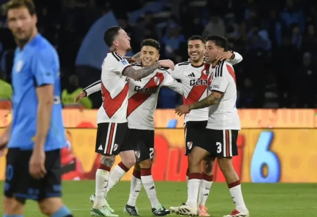 River suma 20 puntos en nueve partidos