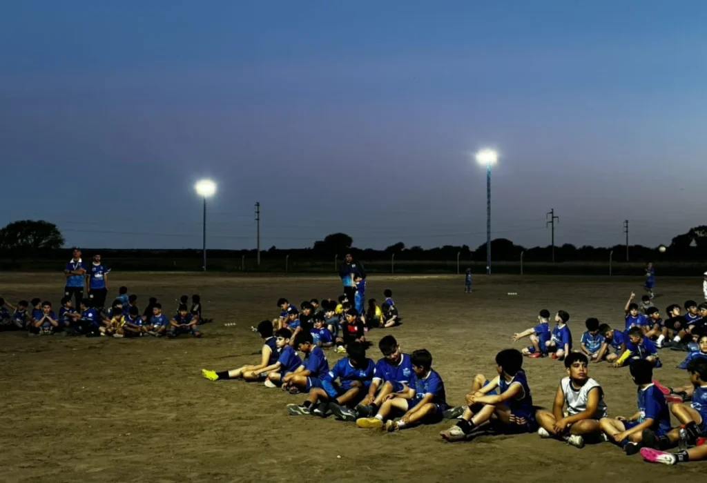 Unión del Este inauguró la iluminación de su cancha